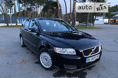 Универсал Volvo V50 2009 в 