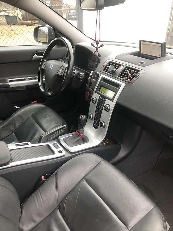 Універсал Volvo V50 2010 в Луцьку