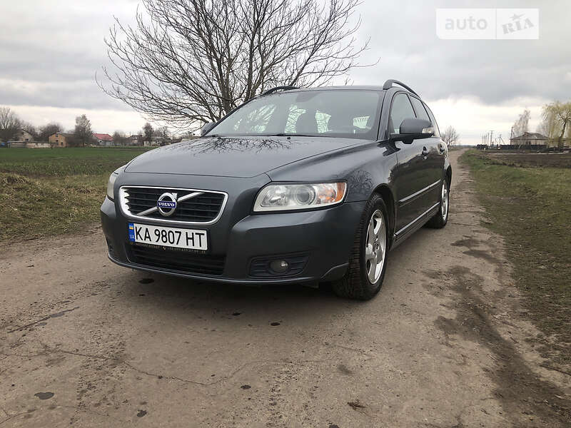 Універсал Volvo V50 2010 в Луцьку