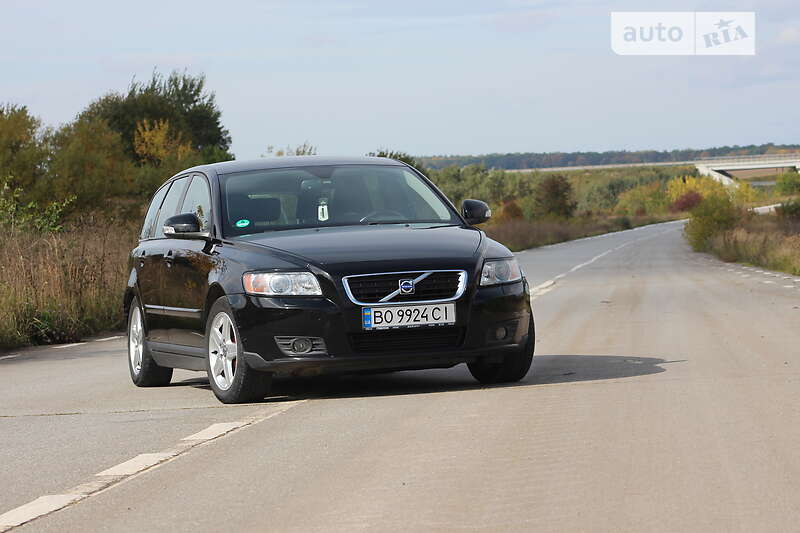 Универсал Volvo V50 2010 в Тернополе