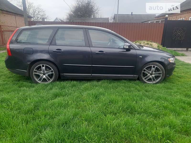 Универсал Volvo V50 2009 в Долинской фото 8 Универсал Volvo V50 2009 в Долинской