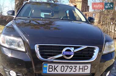 Универсал Volvo V50 2011 в Корце