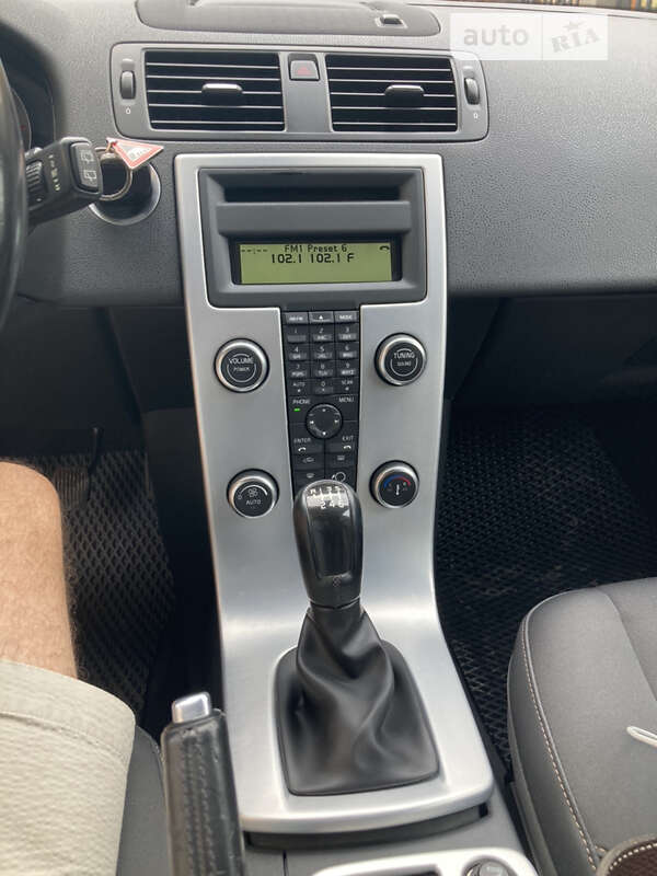Универсал Volvo V50 2010 в Львове фото 25 Универсал Volvo V50 2010 в Львове