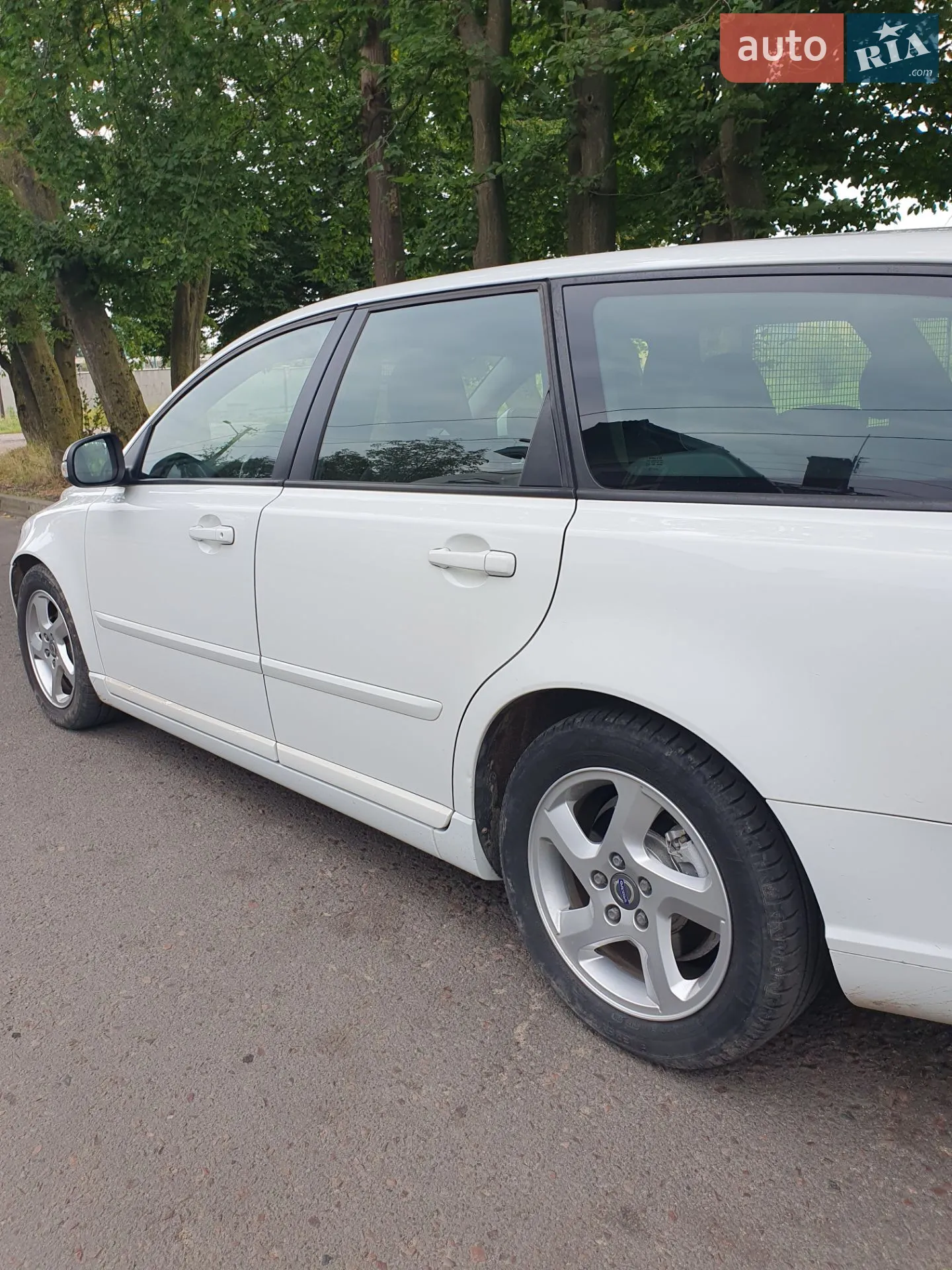 2011 Volvo V50 - мініатюра 5