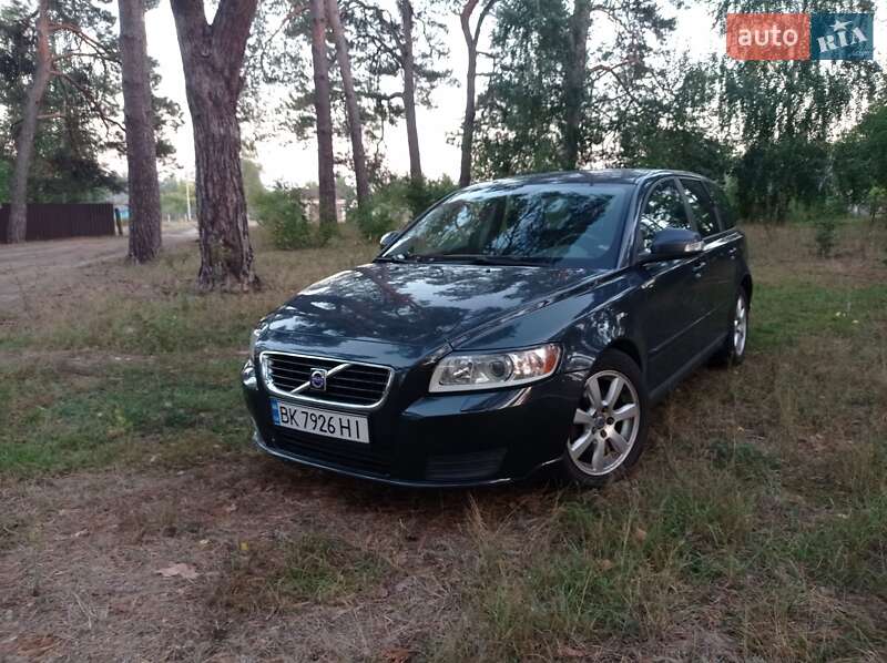 Volvo V50 2009