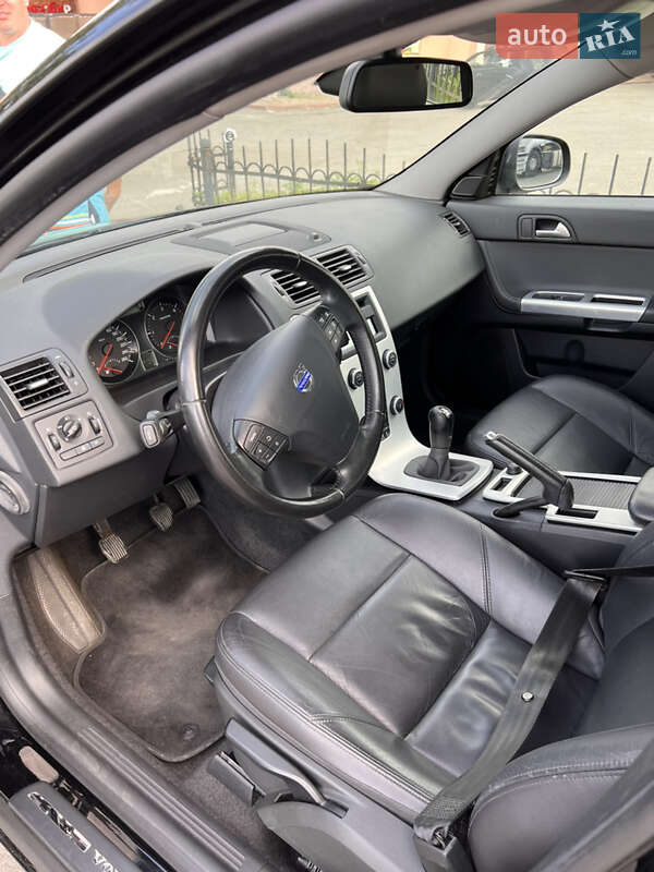Універсал Volvo V50 2011 в Києві фото 12 Універсал Volvo V50 2011 в Києві