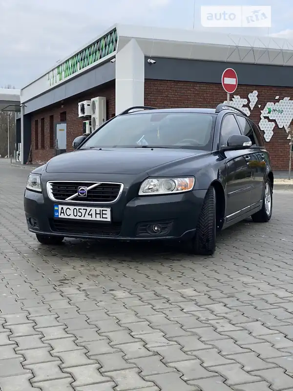 Volvo V50
