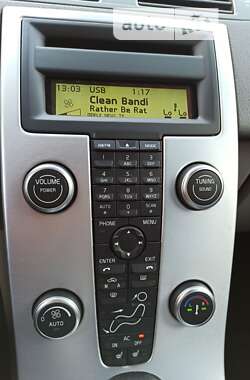 Універсал Volvo V50 2010 в  фото 41 Універсал Volvo V50 2010 в