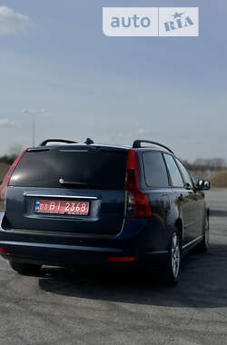 Универсал Volvo V50 2010 в Полтаве