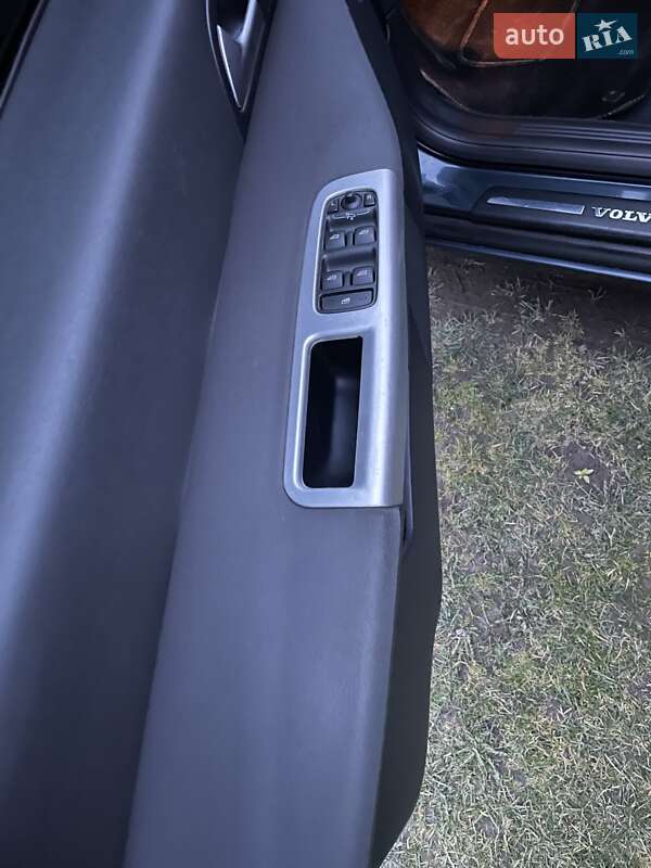 Универсал Volvo V50 2010 в Долине