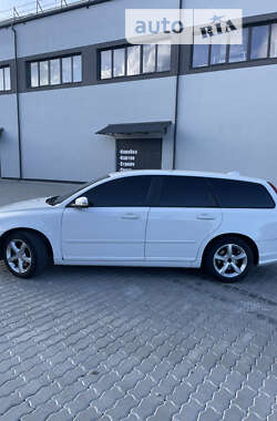 Универсал Volvo V50 2009 в Бориславе