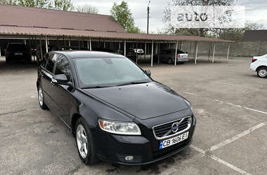 Универсал Volvo V50 2012 в Чернигове