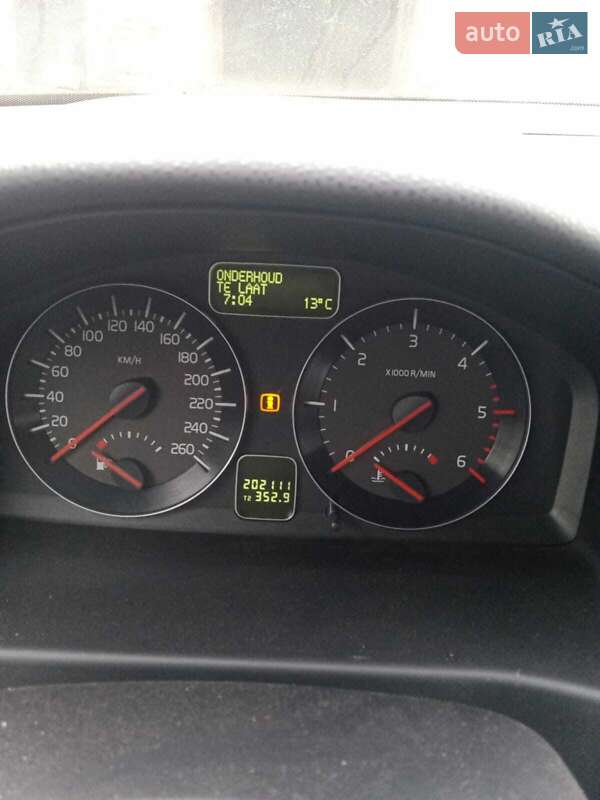 Універсал Volvo V50 2010 в Решетилівці