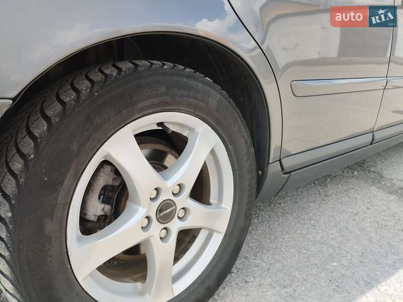 Універсал Volvo V50 2007 в Звягелі