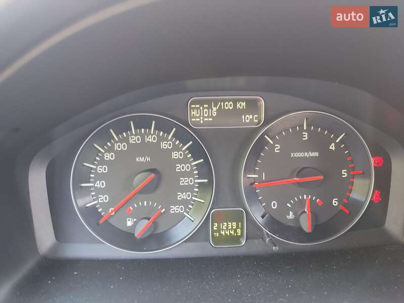 Универсал Volvo V50 2011 в Киеве