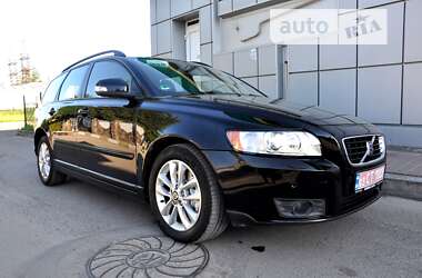 Універсал Volvo V50 2011 в Львові