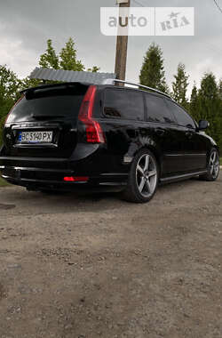 Універсал Volvo V50 2011 в Львові