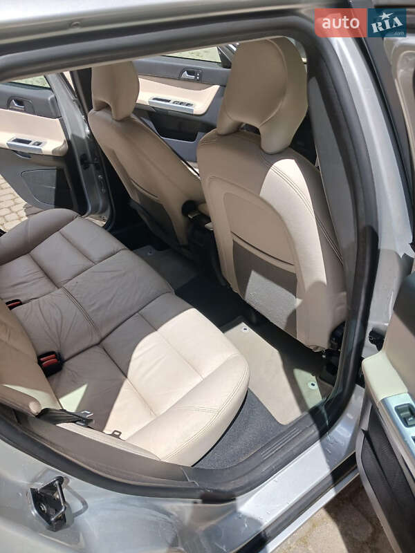 Універсал Volvo V50 2011 в Івано-Франківську