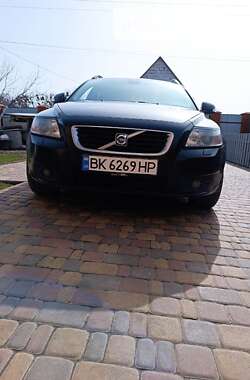 Универсал Volvo V50 2010 в Обухове