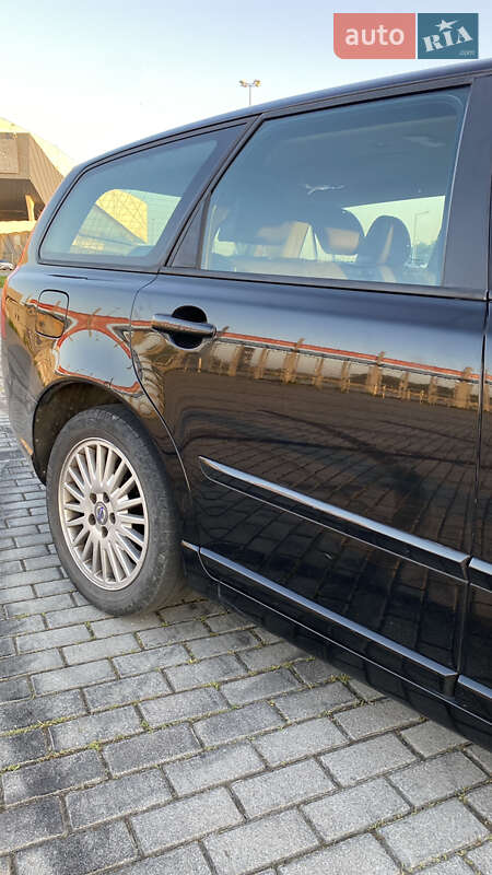 Универсал Volvo V50 2010 в Львове