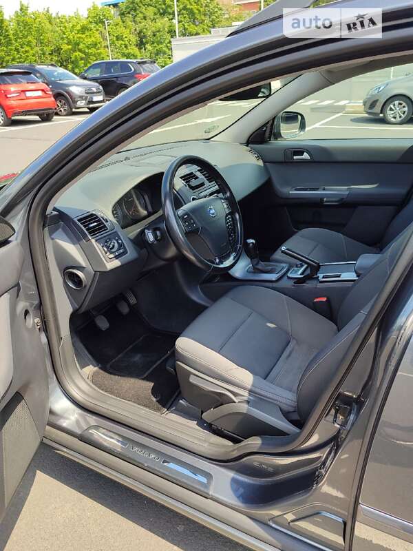Универсал Volvo V50 2010 в Одессе