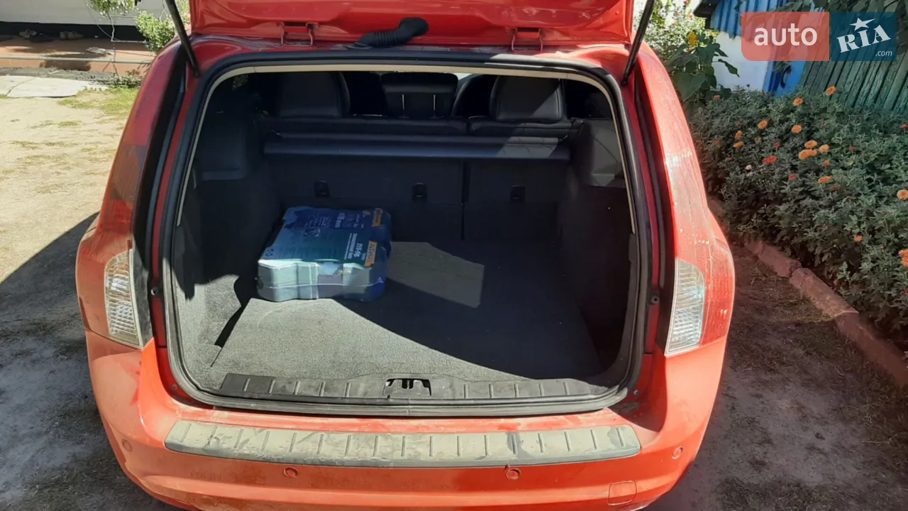 2011 Volvo V50 - мініатюра 19