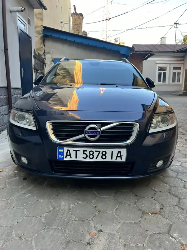 Универсал Volvo V50 2011 в 