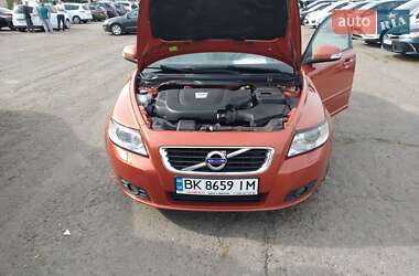 Универсал Volvo V50 2010 в 