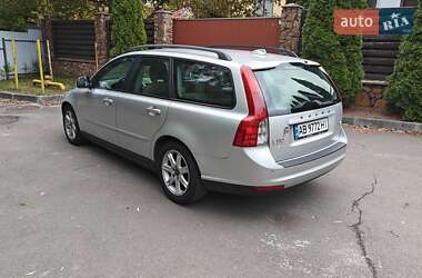 Универсал Volvo V50 2010 в Киеве