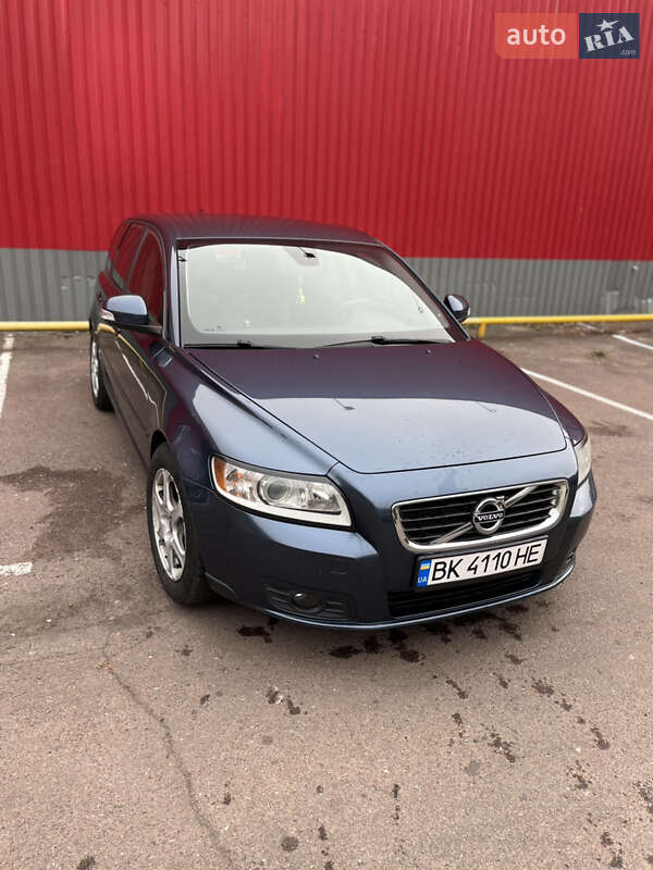Volvo V50 2010