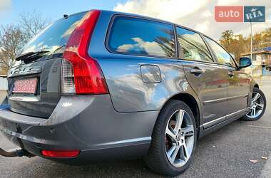 Универсал Volvo V50 2012 в Киеве