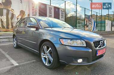 Универсал Volvo V50 2012 в Киеве