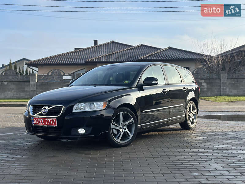 Універсал Volvo V50 2012 в Рівному