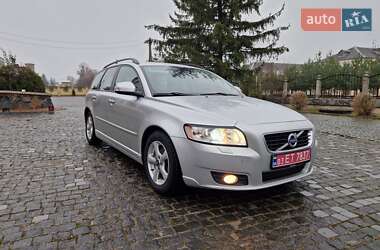 Універсал Volvo V50 2010 в Золочеві