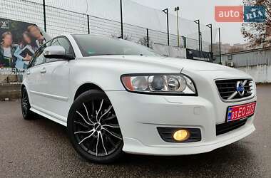 Универсал Volvo V50 2010 в Киеве