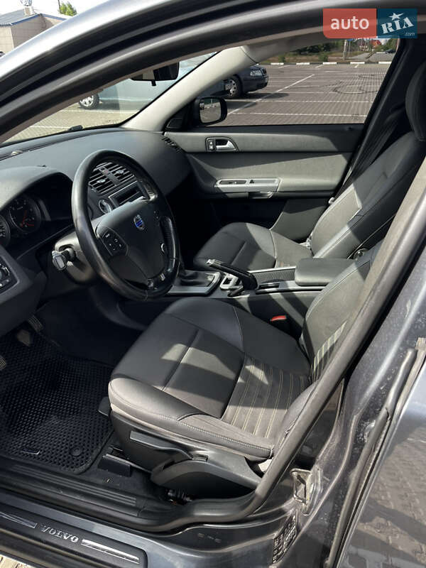 Универсал Volvo V50 2009 в Киеве