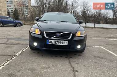 Універсал Volvo V50 2010 в Кривому Розі