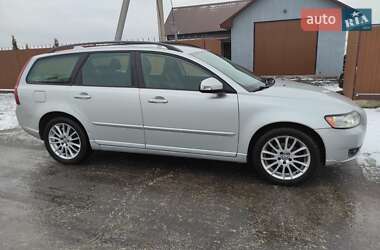 Универсал Volvo V50 2010 в Нововолынске