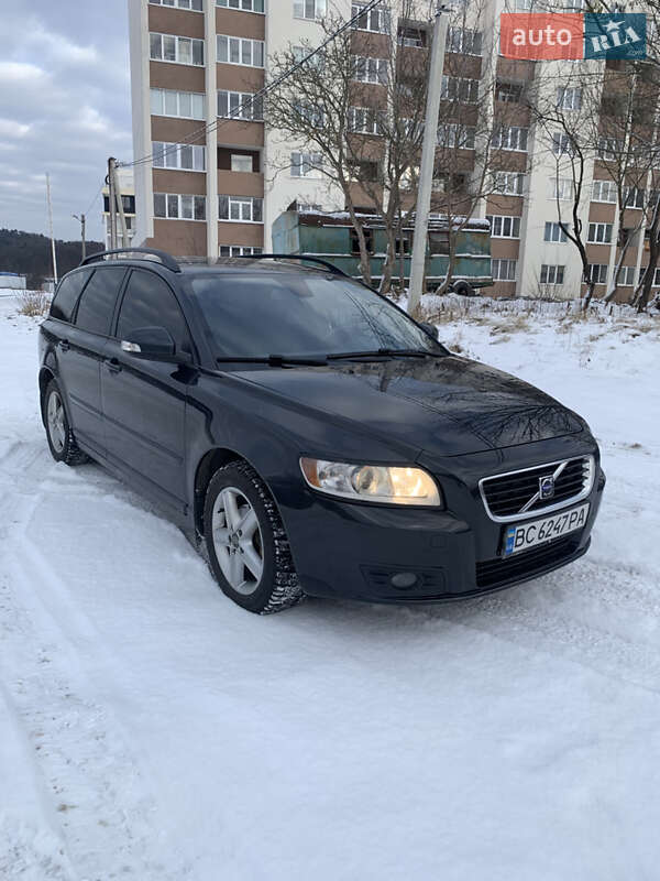 Volvo V50 2010