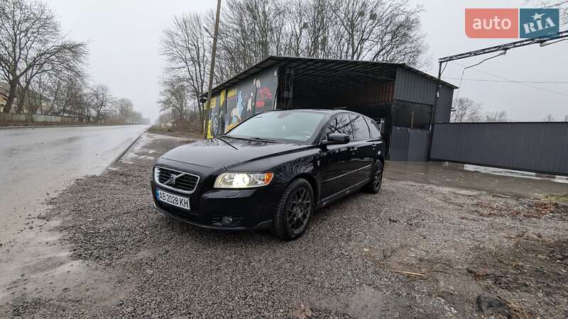 Універсал Volvo V50 2009 в Жмеринці