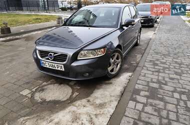 Універсал Volvo V50 2010 в Львові