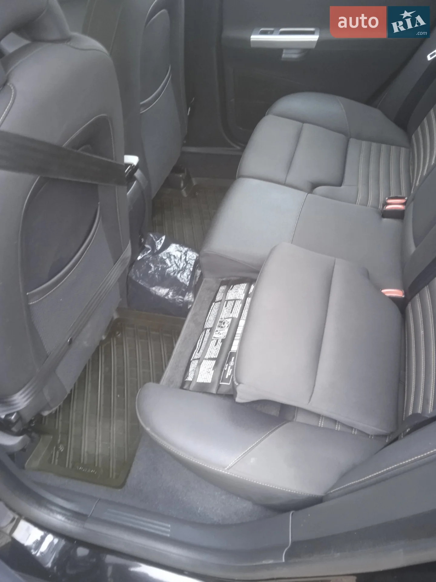 2010 Volvo V50 - мініатюра 8