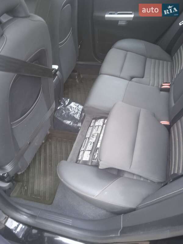 Універсал Volvo V50 2010 в Чернівцях