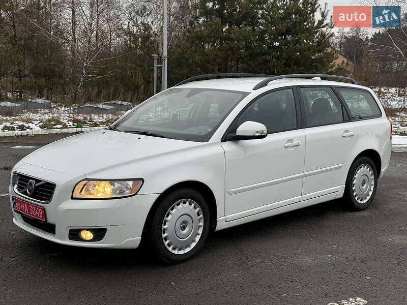 Універсал Volvo V50 2012 в Радивиліві