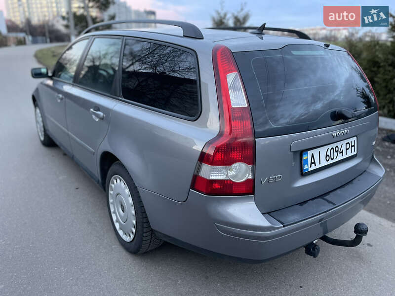Универсал Volvo V50 2004 в Киеве