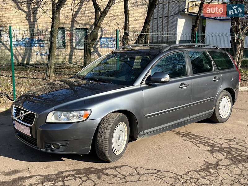 Универсал Volvo V50 2011 в Луцке фото 2 Универсал Volvo V50 2011 в Луцке