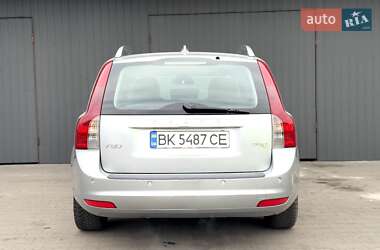 Универсал Volvo V50 2011 в Сарнах