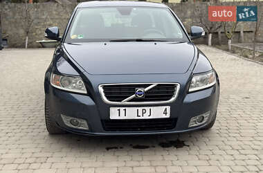 Универсал Volvo V50 2010 в Староконстантинове