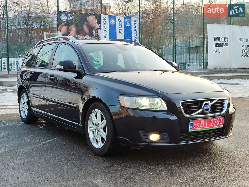 Volvo V50 2010