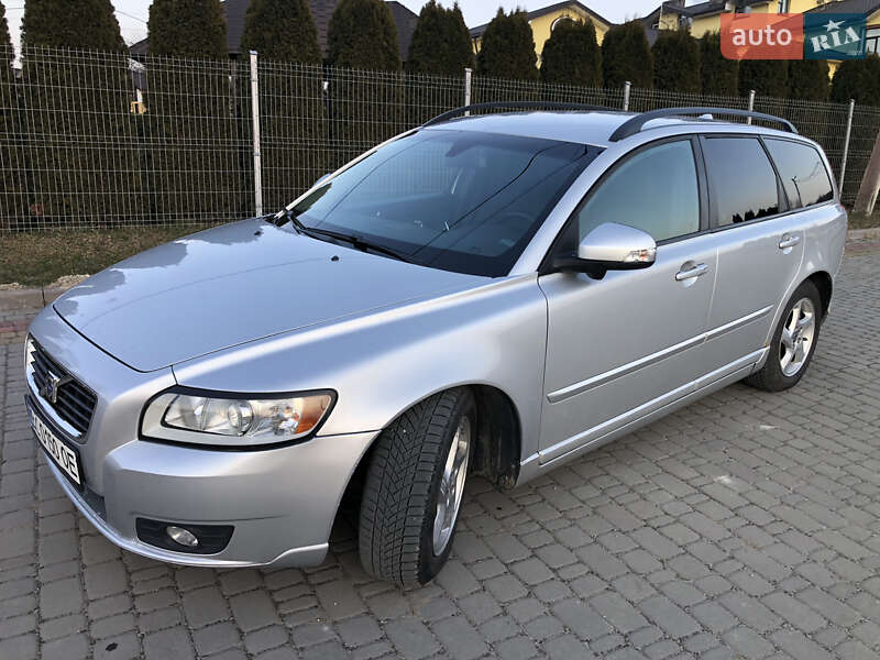 Универсал Volvo V50 2011 в Николаеве фото Универсал Volvo V50 2011 в Николаеве